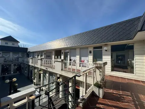 Local en Alquiler en Funes, $ 350.000