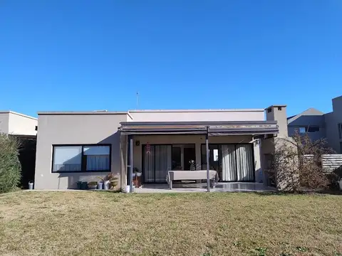 Barrio San Alfonso, Pilar del Este