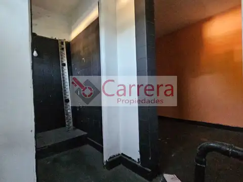 Local en Venta 40 años