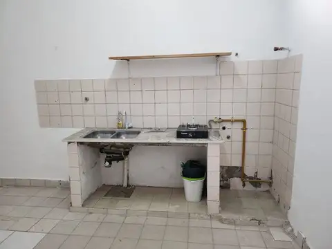 VENTA LOCAL COMERCIAL SAN MARTIN CASI GODOY, NQN.