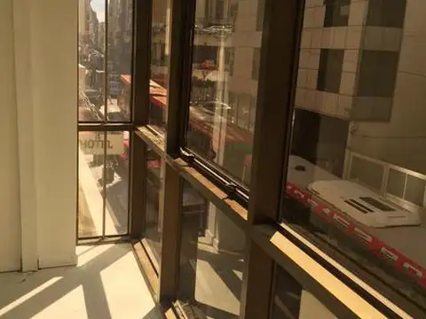 Oficina en Venta con excelente Renta en Catalinas - Retiro