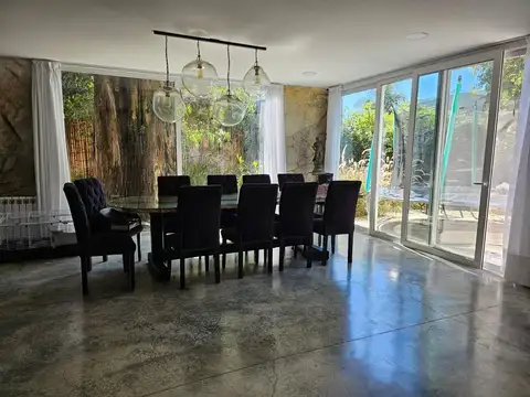 Avenida General Alvear esquina Mendoza 100