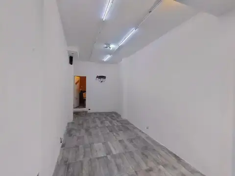 Local en Venta en Olivos, USD 110.000