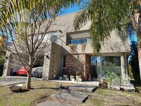 VENTA CASA ALTOS DEL SOL