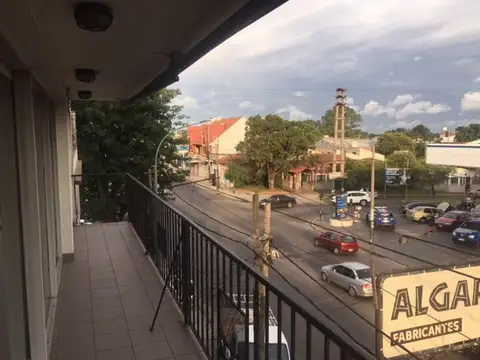 Galpon en Venta 27  mts Fondo