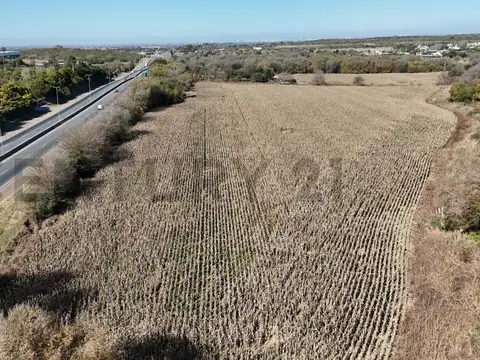 Terreno en Venta en Unquillo, USD 1.000.000