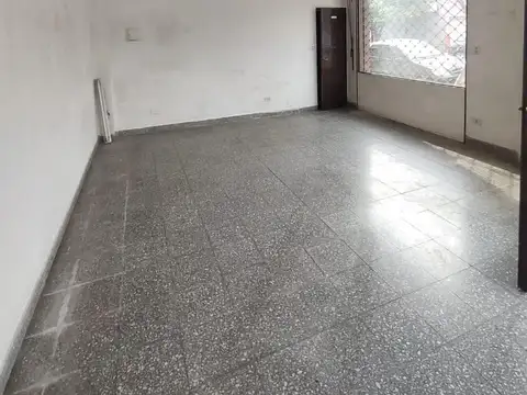 Local en Venta 40 años