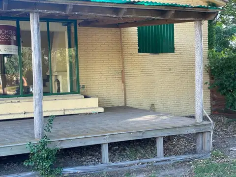 Casa 3 ambientes con 2 baños