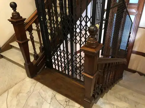  FEBRERO 2021   OFICINA DE 200M2 EN EDIFICIO CLASICO. INMEJORABLE UBICACION  