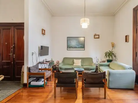 Avenida Corrientes 3789 Piso 3 departamento 5 , Piso 3