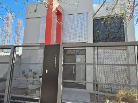 Casa 3 dorm. Zona IUPA, General Roca