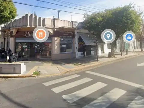 Depto Tipo Casa en Alquiler de 4 dormitorios