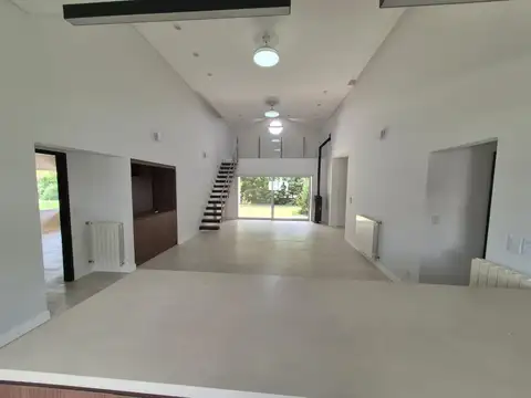 Casa en Alquiler de 3 dormitorios