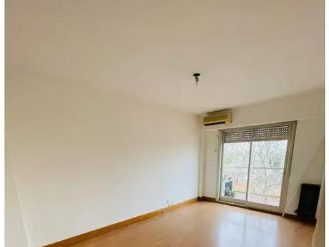 DEPARTAMENTO 2 AMBIENTES CON BALCON.