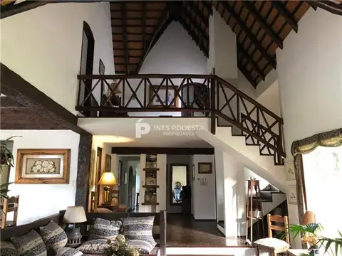 Casa en Venta de 5 dormitorios