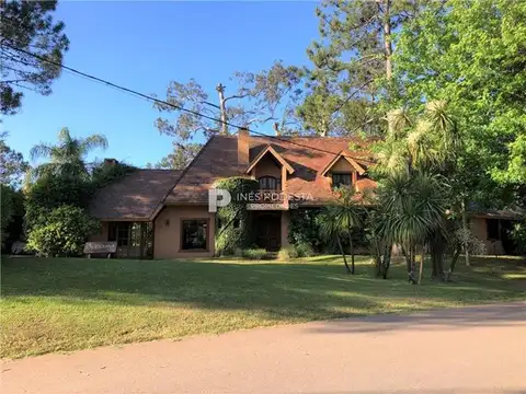 Casa en Venta de 5 dormitorios