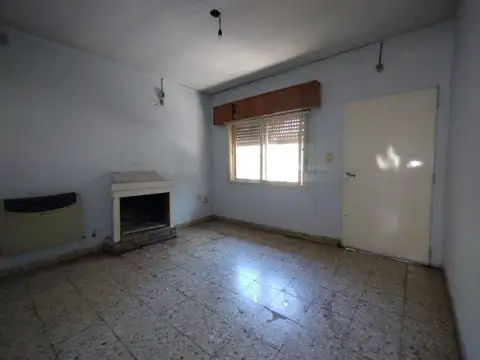 Depto Tipo Casa en Alquiler en Glew, $ 800.000