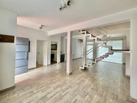 Casa en Alquiler de 3 dormitorios