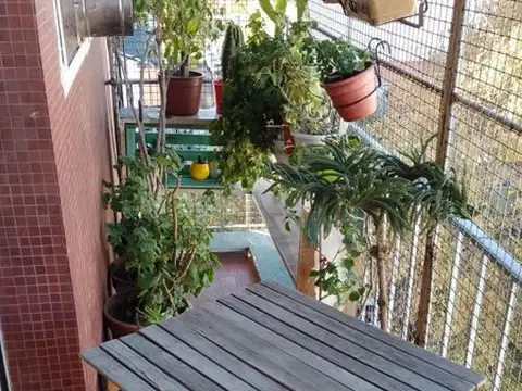 Departamento 4 ambientes con 2 baños