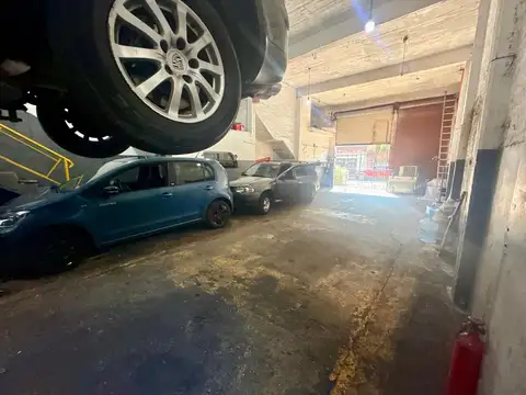 TALLER EN VENTA CON LOCAL Y CASA BECCAR