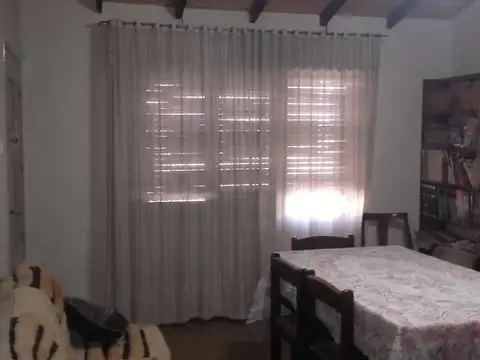 Venta Amplia Casa en B° San Ignacio Godoy Cruz