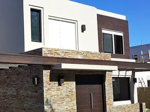 Casa en Venta en El Naudir, USD 130.000
