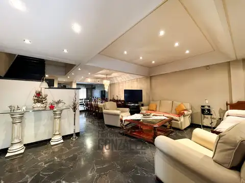 Venta de Casa 5 AMBIENTES en Mataderos, Capital Federal