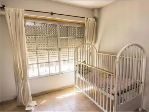 Santa Mónica e/ Juan B. Kiernan y Batlle y Ordoñez