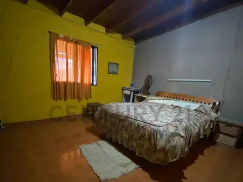 227 E/ 46 Y 47 , Piso 0