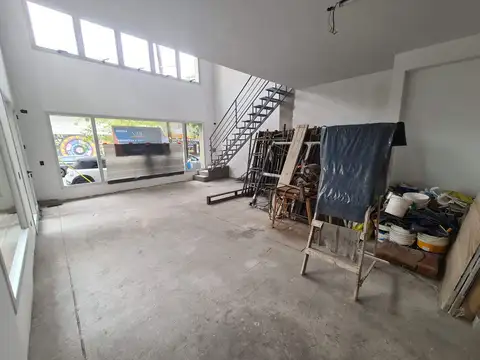 Oficina 7 ambientes con 3 baños