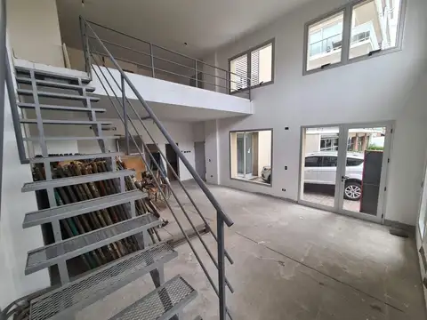 Oficina en Venta con 1 cochera