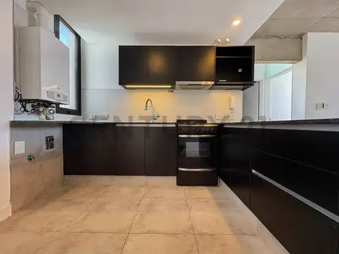 Riccheri 300, Piso 0