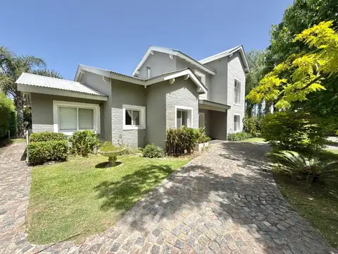 Casa en Venta de 4 dormitorios