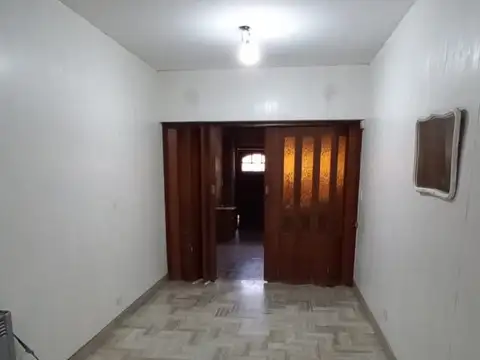 Casa cinco ambientes - Marmol 1400 Ramos Mejia