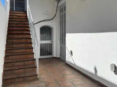 Depto Tipo Casa en Venta con 2 cocheras