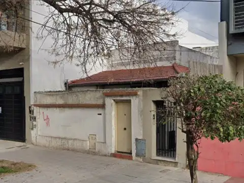 RESERVADO Ph 3amb a reafaccionar integro con entrada independiente y espacio aereo propio sin expensas