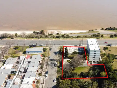 Rambla de las Americás y Paraguay