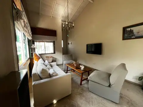 CASA - 4 AMBIENTES - MORENO CENTRO