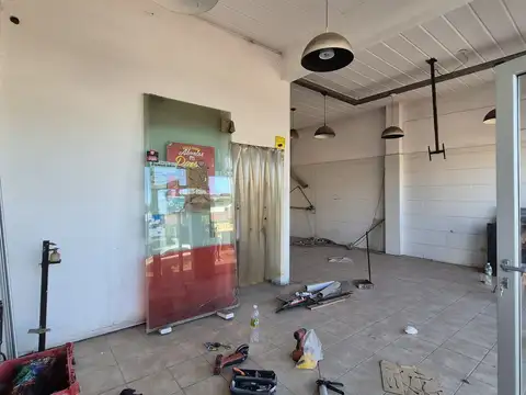 Local en Alquiler Via Púb.