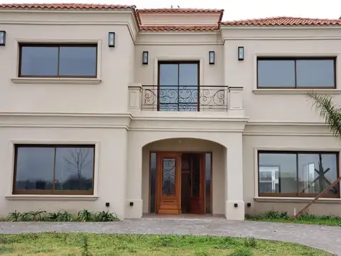 Casa en Venta de 5 dormitorios