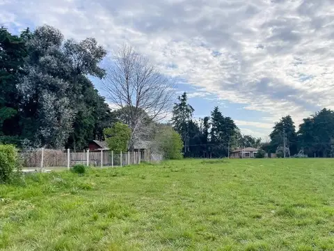 Terreno en Venta en Parque Exaltacion, USD 45.000