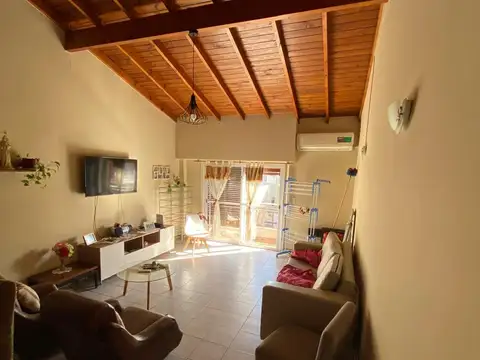 Amplio Departamento al frente