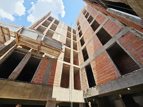 Venta departamento 2 ambientes con balcon y parrilla en Villa Bosch