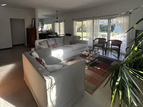 Casa en Venta de 4 dormitorios