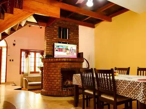 Casa en Venta en Barrio Oeste, USD 190.000