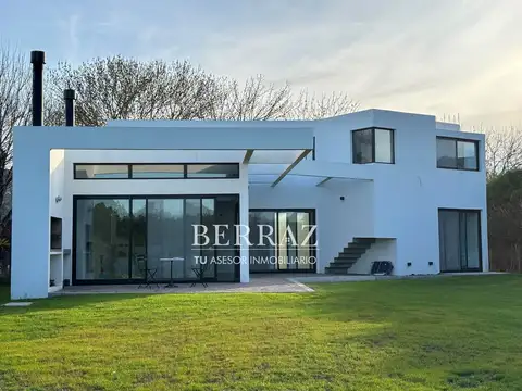 Casa Alquiler 6 ambientes C C San Francisco Manzanares Pilar lote de 1414 m2