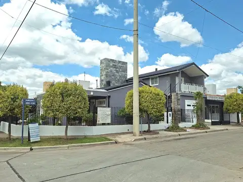 Venta CASA local departamento San Carlos Horizonte