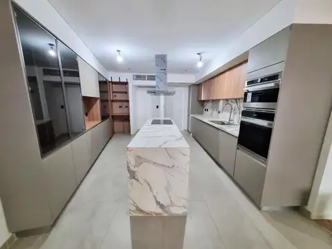 Departamento en Venta con 2 cocheras