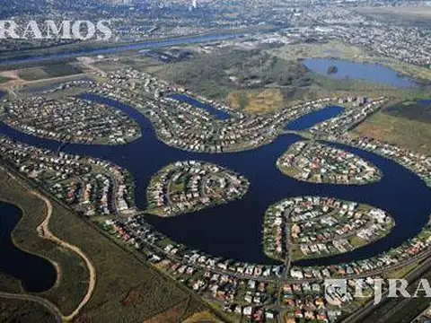 Terreno en Venta en Santa Barbara, USD 1.100.000