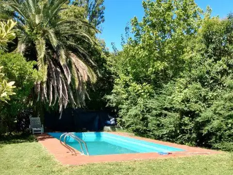 Casa en Venta con 1 cochera